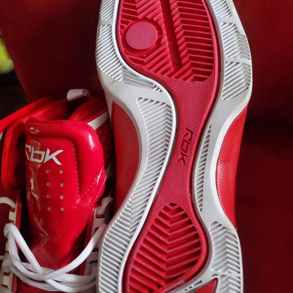 Men's Rare Reebok - Picture 3 of 9